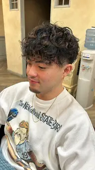 《メンズ限定》《大学デビューに✨️》カット＋パーマ🌀