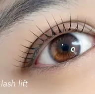 ミニモ限定‼️‼️⟡束感まつげ✧︎🌿デザインラッシュリフト🌿‬