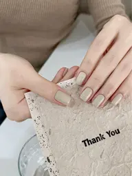 【自爪】ワンカラー・平日12：00 まで入店限定・<Jr.ネイリスト>練習・初回ジェルネイルオフ無料サービス