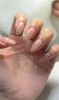 180分以内：チップ長さ出し10本➕デザイン持ち込み➕アートやり➕パーツ２個orストーン10個付キネイル