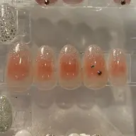 4/18(土)14:30~オフありデザインネイル(デザイン、色指定)120分💅🏻@abbie目白店