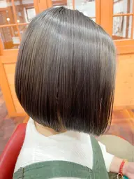 カット＋艶カラー＋トリートメント