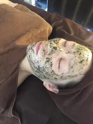 【本格肌質改善】陶器肌へ導くREVIハーブピーリング🌿