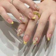 [Hand nail ]☘️「デザイン10本」☘️☘️150分以内アートやり放題/パーツつけ放題☘️☘️