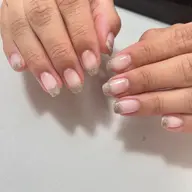 グラデーションorフレンチネイル