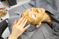 【ニキビ・毛穴撲滅】漢方配合ハーブピーリング+美容鍼/同時施術!ダウンタイムなし!