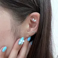 耳つぼジュエリー💎✨(両耳8個まで)