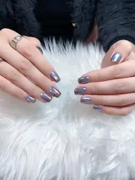 カラー、ミラーグラデーションフレンチチップ（長さ出し10本）オフは＋1000円 （大きいパーツあれば＋500円）💅🏻