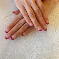 『オフ有り』フレンチネイル(ラメライン込み)