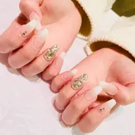 🩷オフ込み🩷ジェルチップ長さだし🌟4本アート