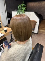 カット✂️(肩上ボブ&ショート限定)＋カラー🎨(リタッチも🙆‍♀️)＋アメイジアトリートメント✨️