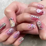 痛ネイル（キャラクター2本付き、他モチーフ・マーク、ストーン付き）オフこみ※スカオフは別途＋¥1500