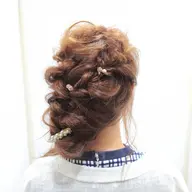 💐ヘアセット🎀イベントには可愛いアレンジで✨早朝など営業時間外も対応👍デザインによっては価格の変動あり😌