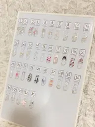 🔅月・火・水曜日限定オフ無料🌟オススメ！ワンカラー＋選べるデザイン2種⭐︎（オフ代別途有り）