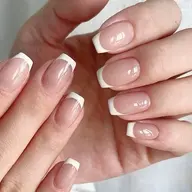 フレンチ or斜めフレンチ【カラーベース付き】（初回ソフトジェルオフ無料/ケア込み）