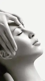 定期的なお手入れで美肌へ✨ピーリングでさっぱり🎵お肌もちもち透明感も出ます✨