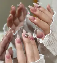 𝐡𝐚𝐧𝐝｜ジュワッと花びらネイル🌺🫧