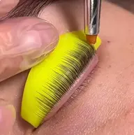 【🐝限定人気No2】🌹韓国風束間ナチュラル🌹まつげラッシュリフト上➕コーティング、2回目​〜​5960円。