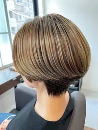 🌿白髪ぼかし上品ハイライト+小顔カット+シルクトリートメント🌿