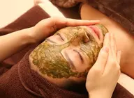 🍃ハーブピーリング🍃植物幹細胞×ヒト幹細胞培養液配合🎀シミ・ニキビ・たるみ・しわなどの肌質改善✨