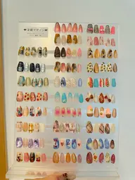 定額デザイン　オフ有りハンド　マット加工・カラー・パーツ・シール変更可🙆‍♀️マグネットジェル使いたい放題✨