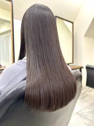 【髪全体をストレートに】ケア縮毛矯正