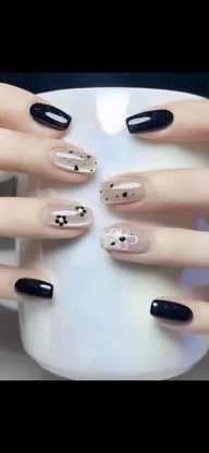 ⭐️【オフ込み】　　シンプル持ち込みデザイン(大きいパーツ、アート6本まで)+4本ワンカラー