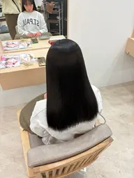 カット🐴➕縮毛矯正🐑