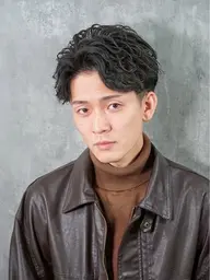 【毛流れパート、パーマスタイル】カット✂️+パーマ🌀+襟剃り🪒+シャンプー🫧+眉毛カット👓+ヘアセット✨