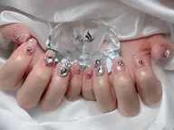 ジェルネイル10本デザイン、持ち込みデザイン可能(アニメNG ) 店頭にあるつけ放題　10980=>9850¥