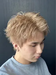 メンズカットブリーチカラー  高校生・大学生・20代の方に向けた募集になります！！