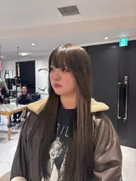 【 デザインにおすすめ🥣 】ポイントブリーチ➕ケアカラー➕艶トリートメント