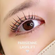 【当日予約限定】パリジェンヌラッシュリフトorまつげパーマ🩶コーティング剤で束感にお仕上げ💎✨¥6,000
