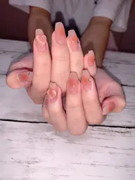 ジェル人気No.2【ハンド】★ワンホンネイルマグネットフレンチ7980円🌟 もしオフがあれば、補足説明を見てください。