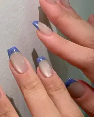 チップ長さ出しカラーフレンチネイル