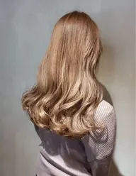 🐰ブリーチカラー 🐰リタッチケアブリーチ（3センチ以内）＋ケアカラー　トリートメント付き💖