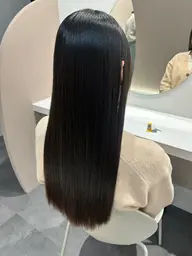 10〜20代限定✨縮毛矯正+髪質改善トリートメント✨髪質改善縮毛矯正✨ 酸性、アルカリ性✨リタッチもお任せください✨