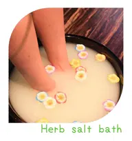 ✨🍓期間限定価格🍓✨全身トリートメント150分【全身+頭+顔+足裏ツボ+ハーブ足湯】むくみ疲労回復免疫アップ✨