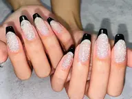 ［ハンド］10本長さだし💅フレンチ※オフ有り＋500円