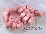 ジェルオフ無料💞ワンカラー＆ラメグラデーション練習モデルのため口コミ遠慮させていただきます