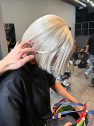 カット+2ブリーチカラー【2回ブリーチ】+トリートメント