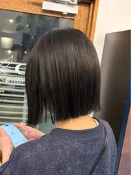 グリッターボンド縮毛矯正(リタッチ)+カット