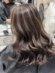 【しっかり筋感出したい方オススメ🩵】コントラストハイライト➕オンカラー🩵