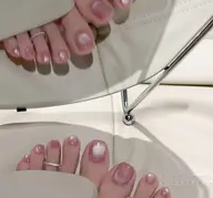 初回オフ無料✨フットネイル💕マグネット／フラッシュ／ミラーネイルコース