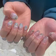 伸びても気になりにくいラメグラデーション💎お爪が綺麗に見えるケア付き〈オフあり◎+￥1100円〉