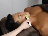 【5月限定】　ハーブピーリング　ビタミンC美容液導入付　1回￥5,000