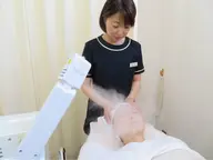 美白フェイシャルトリートメント 透明感あふれるスッキリとしたお肌に