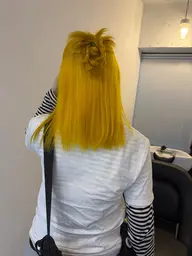 お出かけ前に🎶ヘアセット💞