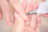 【ハンドまたはフット】オフのみ！(甘皮ケア+磨き込み)