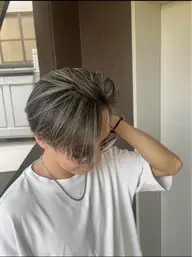 メンズ限定‼️脱白髪染めハイライト+カット